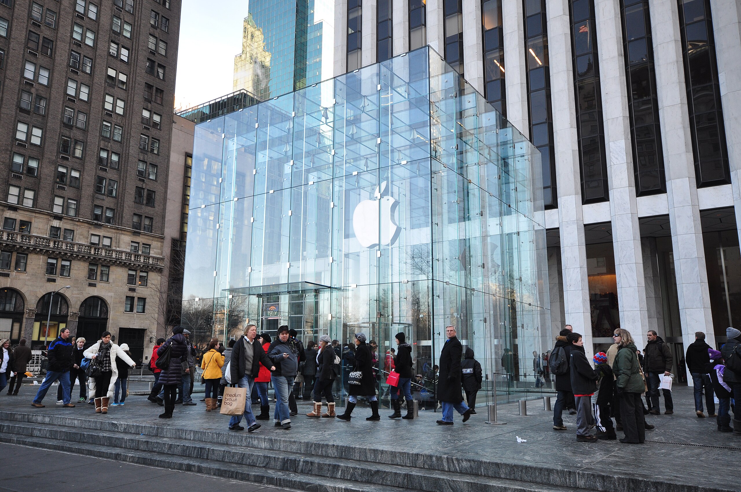 Apple Store Cube纽约,32英尺玻璃立方体,结构墙与屋顶一体